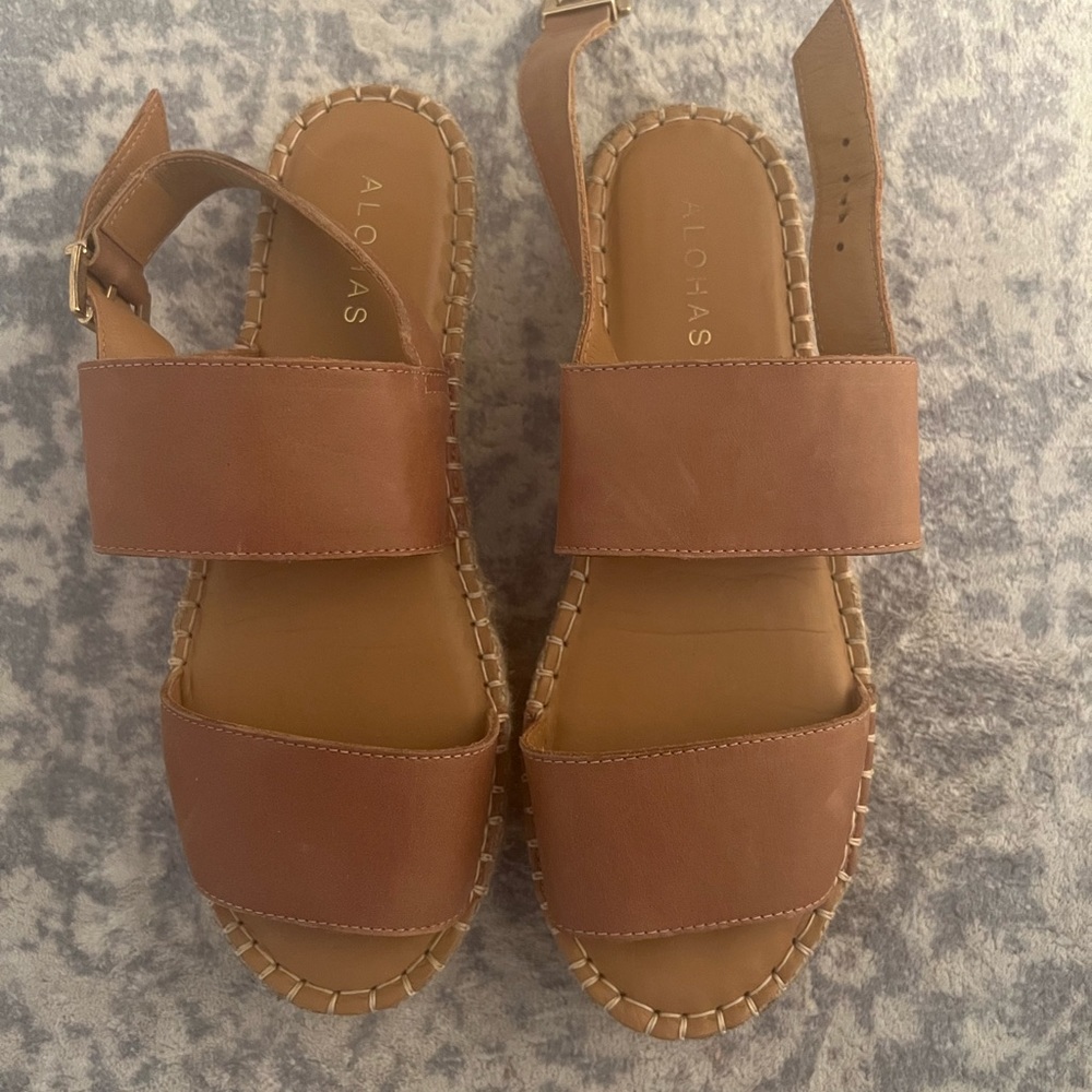 Alohas Double Strap in Caramel